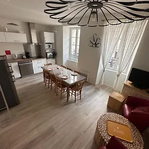 lamaisondemamere.hotels-rhonealpes.com/